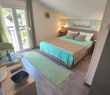Dobrota Apartment | Apartment The Sea Coast