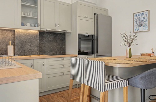 Finiki Apartment | Apartment 'Villa1' with Sea View, Wi-Fi and Air Conditioning