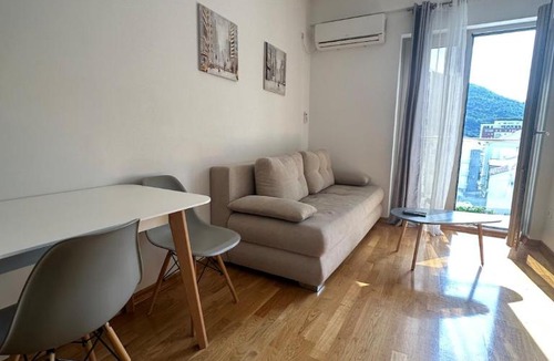Maini Apartment | Apartment ViSi 101