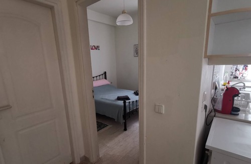 Anissaras Apartment | Apartment with garden by the sea