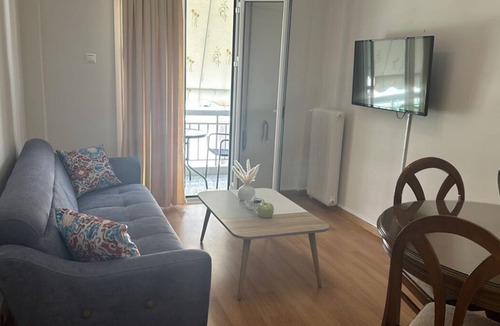 Petralona Apartment | Apartment with Stunning Views - Sleeps 3 & Parking