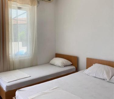Gjerana House | Apartments Ajdin