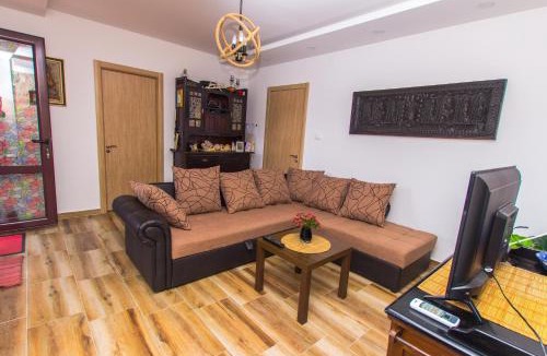 Dobrota Apartment | Apartments Beachfront