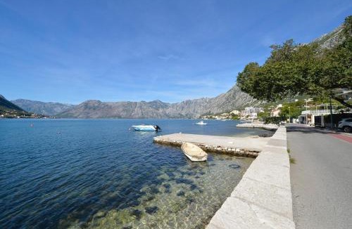 Dobrota Apartment | Apartments Bogdanovic