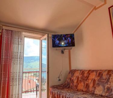 Trebesinj Apartment | Apartments Casa Marić
