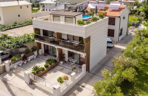 Zeljeznica Apartment | Apartments Davor