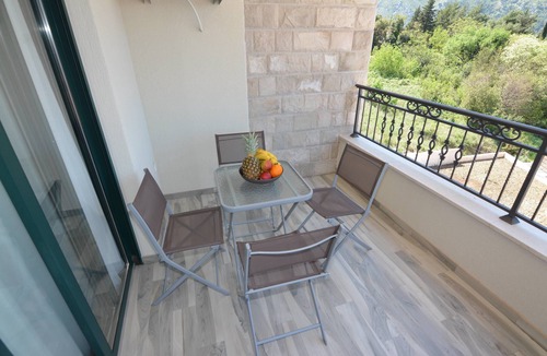 Dobrota Hotel | Apartments Dobrotski Dvori
