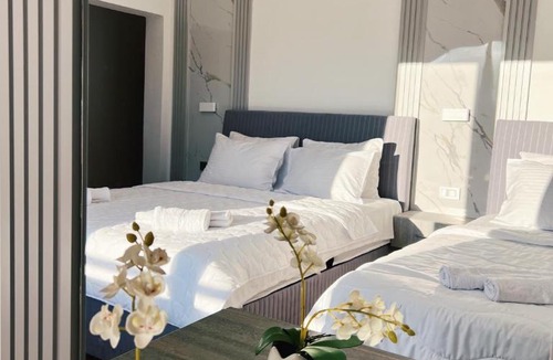 Gjerana Apartment | Apartments Fat e Jet - Pool & Breakfast