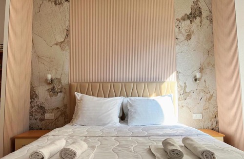 Gjerana Apartment | Apartments Fat e Jet - Pool & Breakfast
