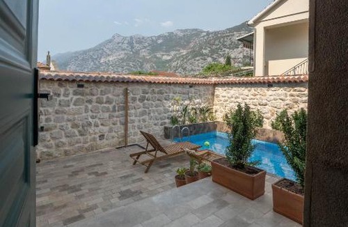 Risan Apartment | Apartments Gabela