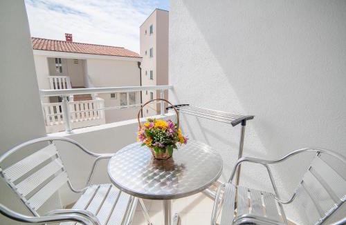 Petrovac Apartment | Apartments Ivan
