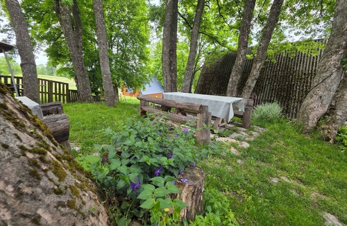 Virak Apartment | Apartments Javorje-The Wooden Haven