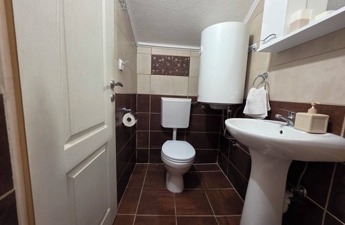 Virak Apartment | Apartments Javorje-The Wooden Haven