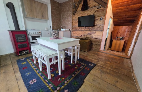 Virak Apartment | Apartments Javorje Žabljak - Rustic Peak Family Apartment