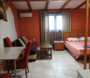Zgrade Apartment | APARTMENTS JULIA