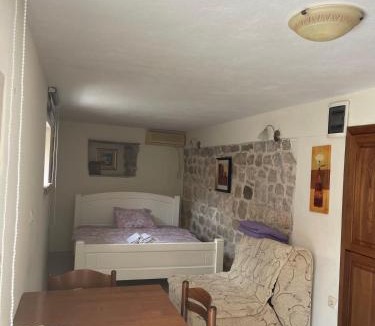 Risan Apartment | Apartments Lanmari