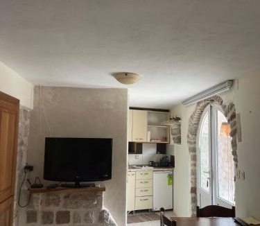 Risan Apartment | Apartments Lanmari