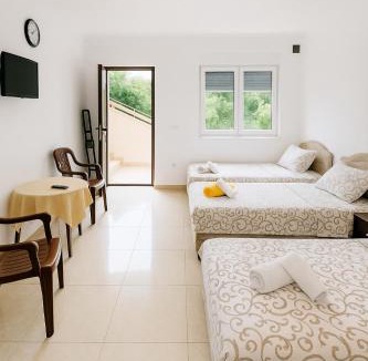 Dobra Voda Apartment | Apartments Lejla