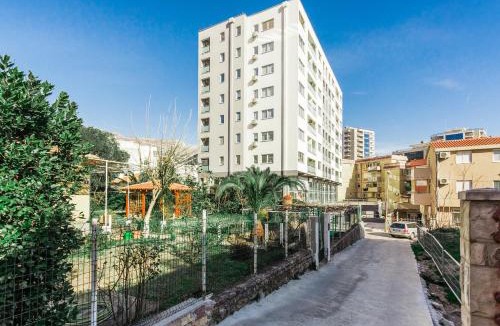 Budva Apartment | Apartments LORA 13.Jula, 15