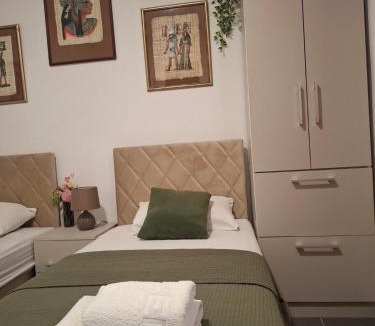 Lepetane Apartment | Apartments MaXhit