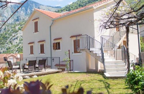 Skaljari Apartment | Apartments Mezini 11