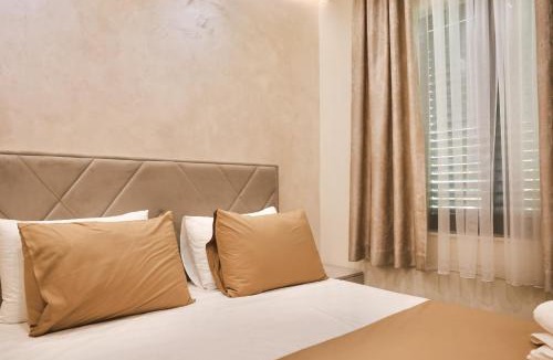 Bijela Apartment | Apartments N & S - Private Parking & 1 minute to the Beach