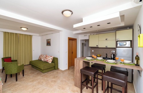Sutomore Apartment | Apartments Oktopus (39581-A2) - Sutomore