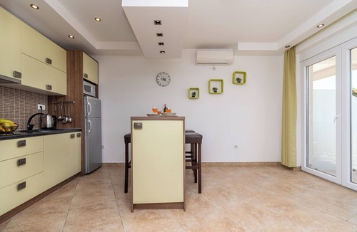 Sutomore Apartment | Apartments Oktopus (39581-A2) - Sutomore