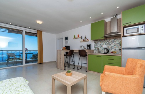 Sutomore Apartment | Apartments Oktopus (39581-A9) - Sutomore