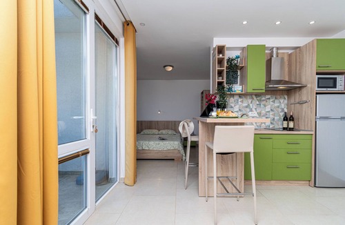 Sutomore Apartment | Apartments Oktopus (39581-A10) - Sutomore