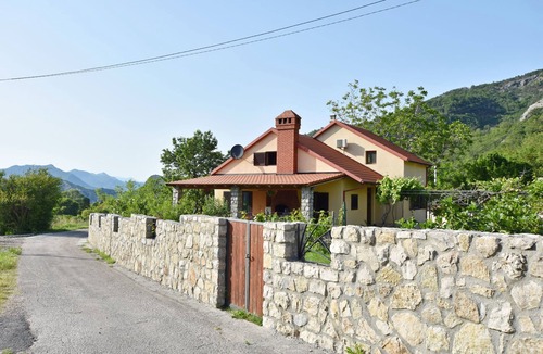 Limljani Apartment | Apartments Pegaz (68031-A2) - Virpazar