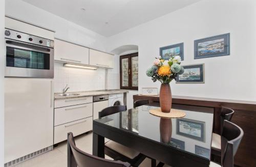 Prcanj Apartment | Apartments Saxo