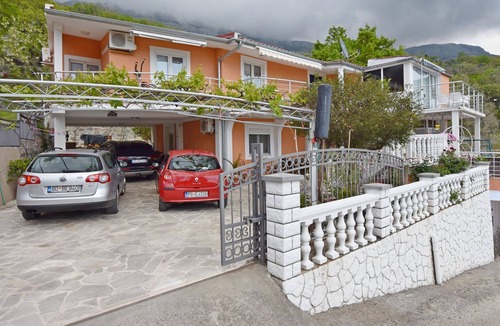 Kaluđerac Apartment | Apartments Siljak (64031-A4) - Petrovac
