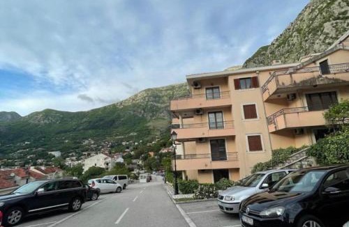 Risan Apartment | Apartments Sneža