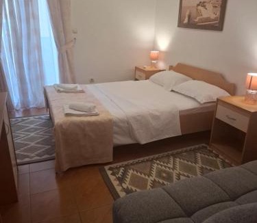 Maini Apartment | Apartments Tamara