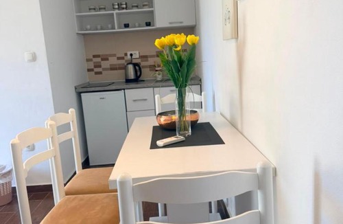 Utjeha Hladna Uvala Apartment | Apartments Tina