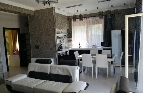 Orahovac Apartment | Apartments Villa Eden