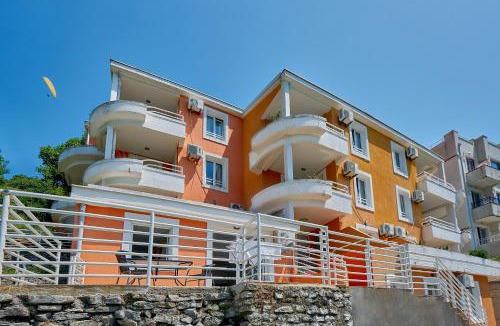 Lucice Apartment | Apartments Villa Relax
