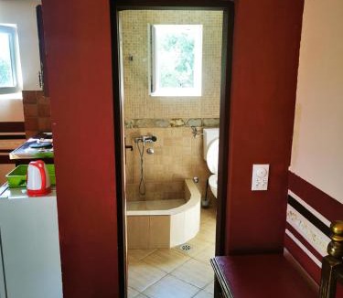 Sutomore Apartment | Apartments Villa Mond