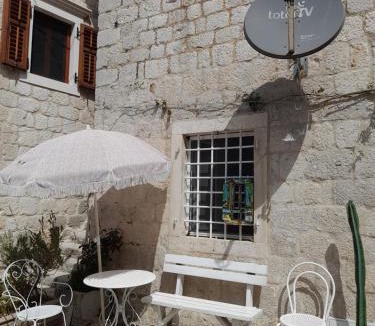 Perast Apartment | APARTMENTs VISIT PERAST