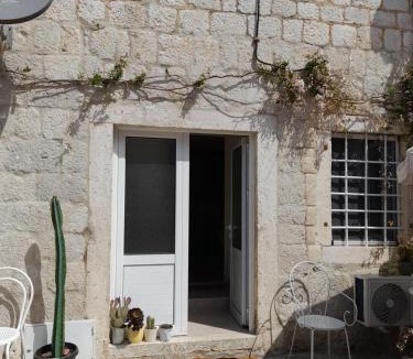 Perast Apartment | APARTMENTs VISIT PERAST