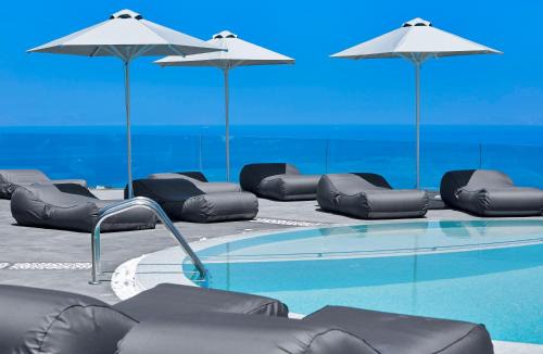 Finikia Hotel | Aperanto Suites