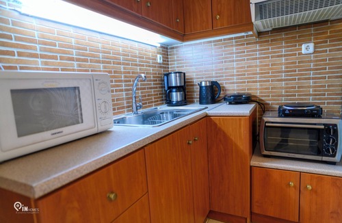 Aigaleo Apartment | Aphrodite - Cozy & Bright Studio in Egaleo/Athens