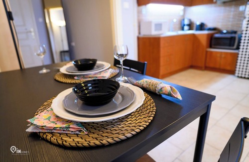Aigaleo Apartment | Aphrodite - Cozy & Bright Studio in Egaleo/Athens
