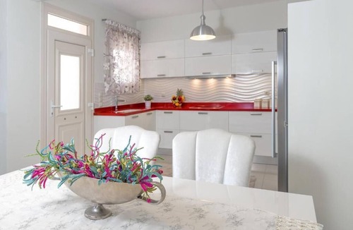 Hersonissos Centre Villa | Aphrodite luxury villa with private pool !