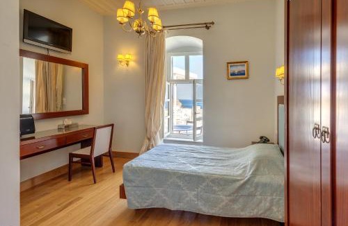 Ermoupoli Hotel | Apollonion Palace