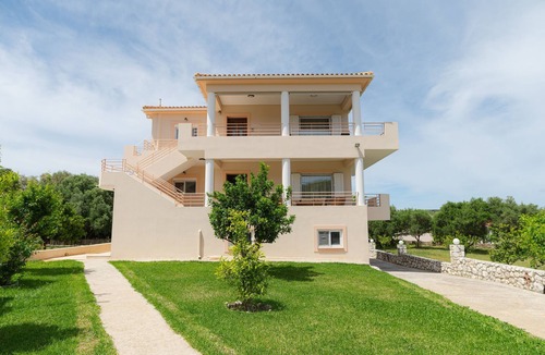 Menegata Apartment | Apt Melanthia - 3 brms - 2nd floor - Building B