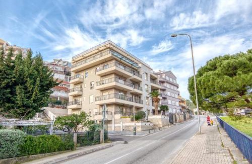 Babin do Apartment | Apt "Royal Oak" 2 Bedroom with Garage Parking