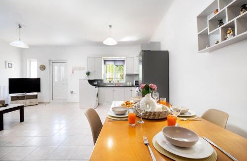 Vamvakopoulo Apartment | Aptera Beach Apartment