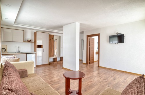 Gjerana Apartment | Aqua Lounge Aparthotel Ulcinj